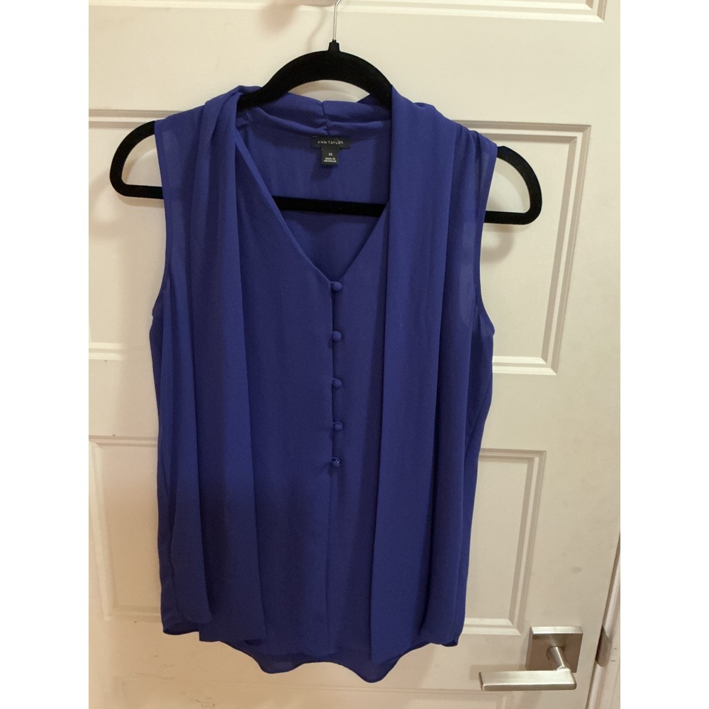 Ann Taylor Royal Blue Sleeveless Tie Neck Blouse XS Chiffon Button V-Neck Top